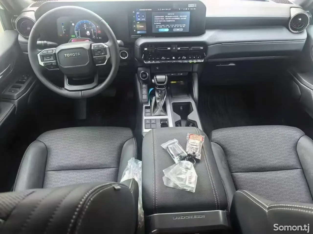 Toyota Land Cruiser Prado 2025 · 2.5 AT