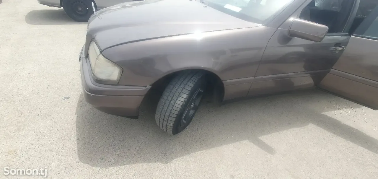 Mercedes-Benz C class 1995 · 1.8 MT