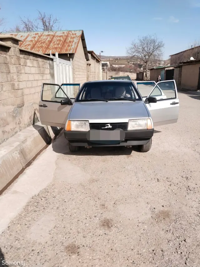 Lada (ВАЗ) 2109 2003 · 1.5 MT