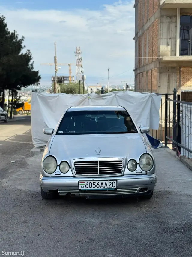 Mercedes-Benz E class 1997 · 2.3 AT