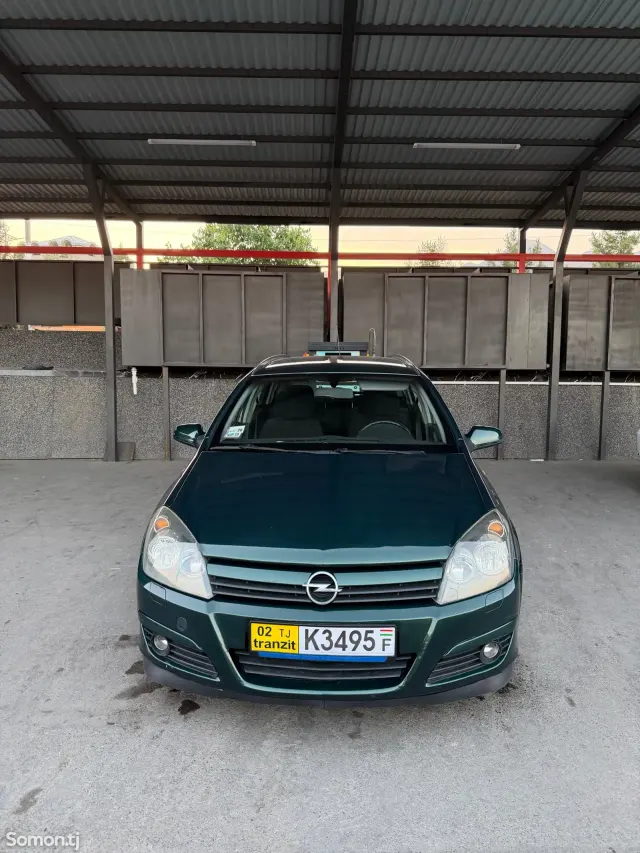 Opel Astra H 2006 · 1.6 MT