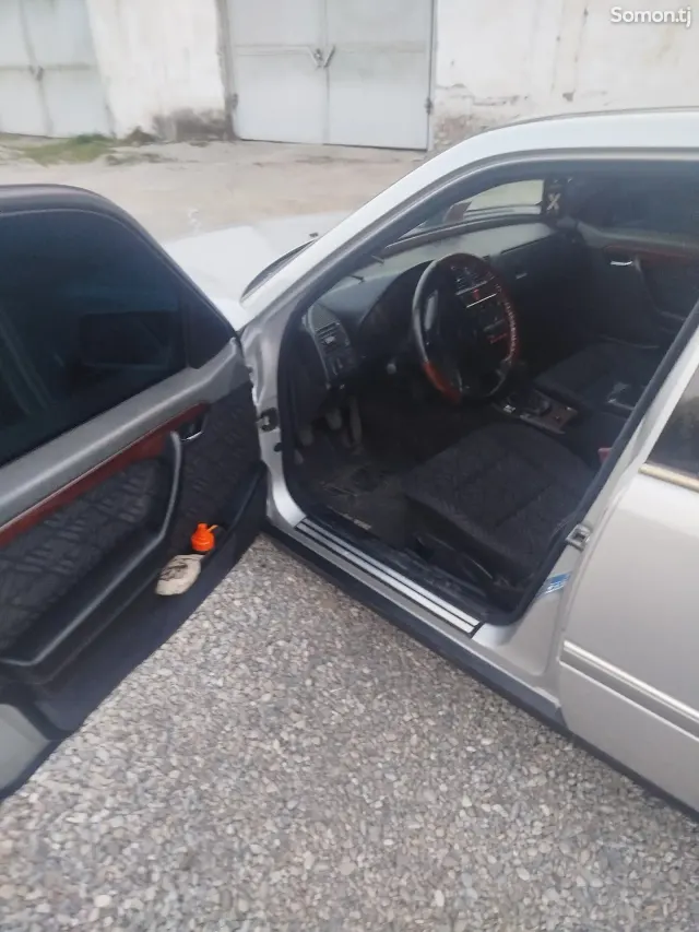 Mercedes-Benz C class 1994 · 1.8 MT