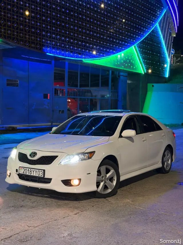 Toyota Camry 2010 · 3.5 AT