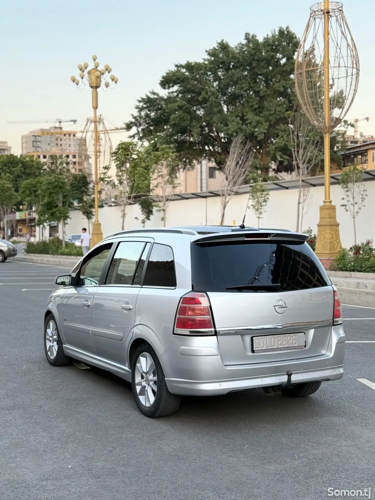 Opel Zafira 2006 · 1.9 AT