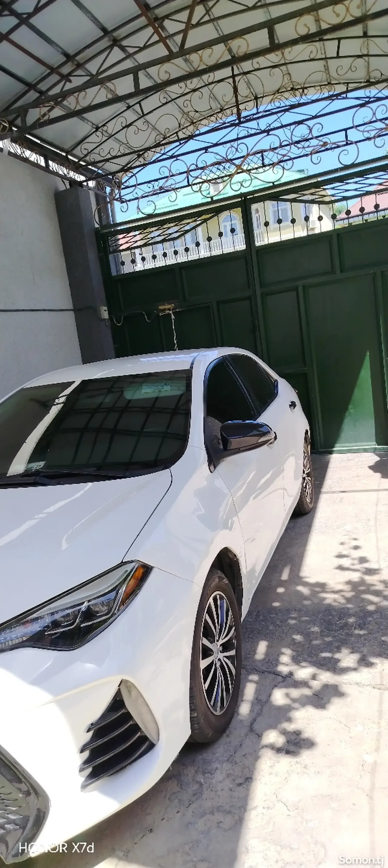 Toyota Corolla 2017 · 1.8 AT