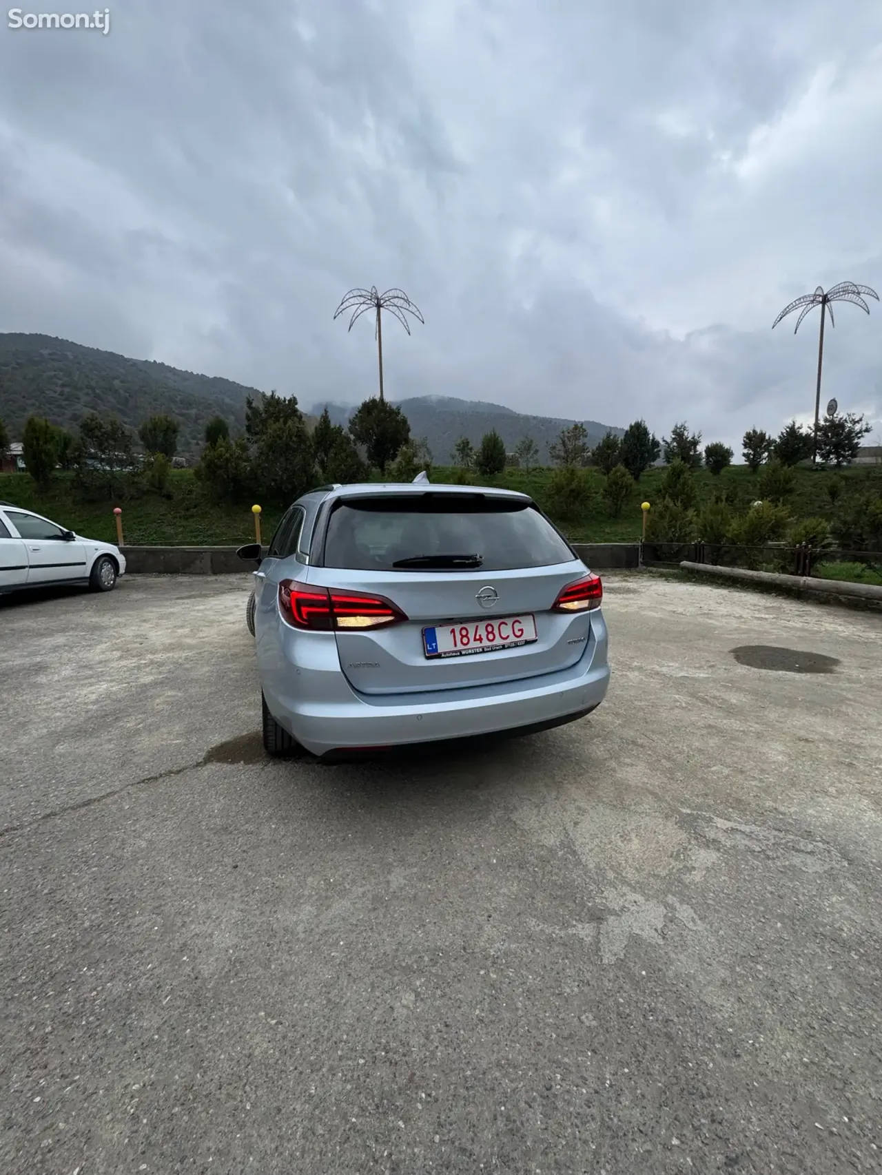 Opel Astra K 2017 · 1.4 AT
