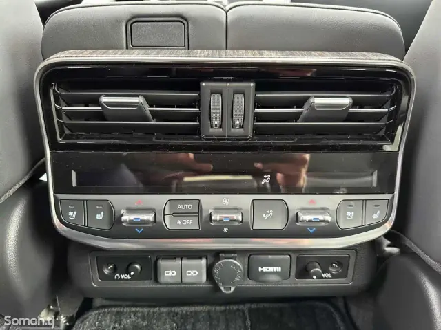 Toyota Land Cruiser 2025 · 3.5 AT