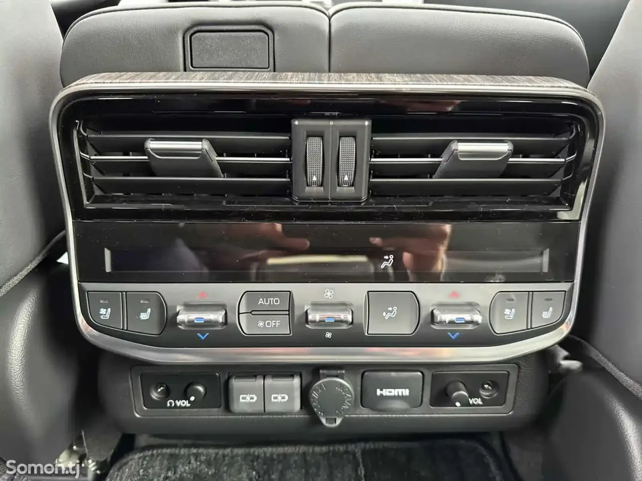 Toyota Land Cruiser 2025 · 3.5 AT