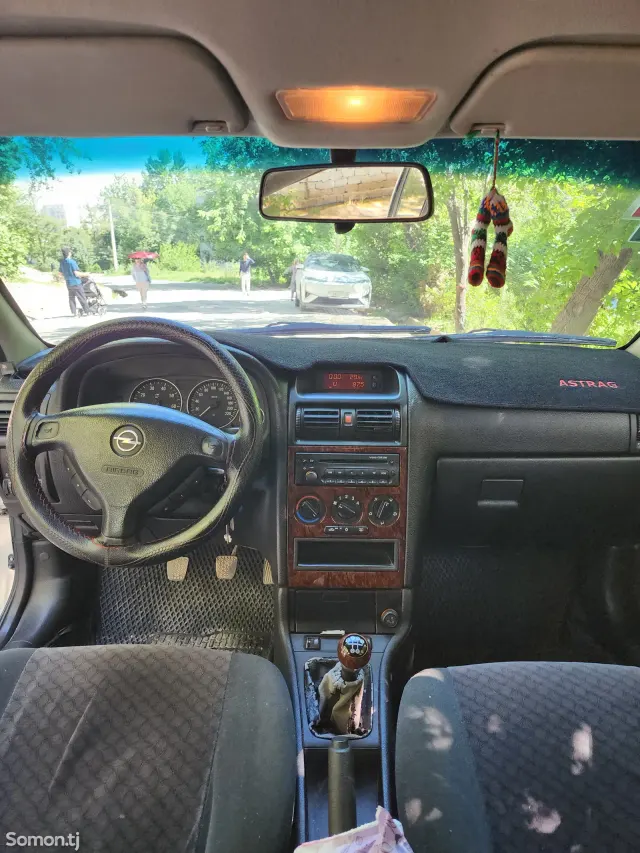 Opel Astra G 2003 · 1.6 MT