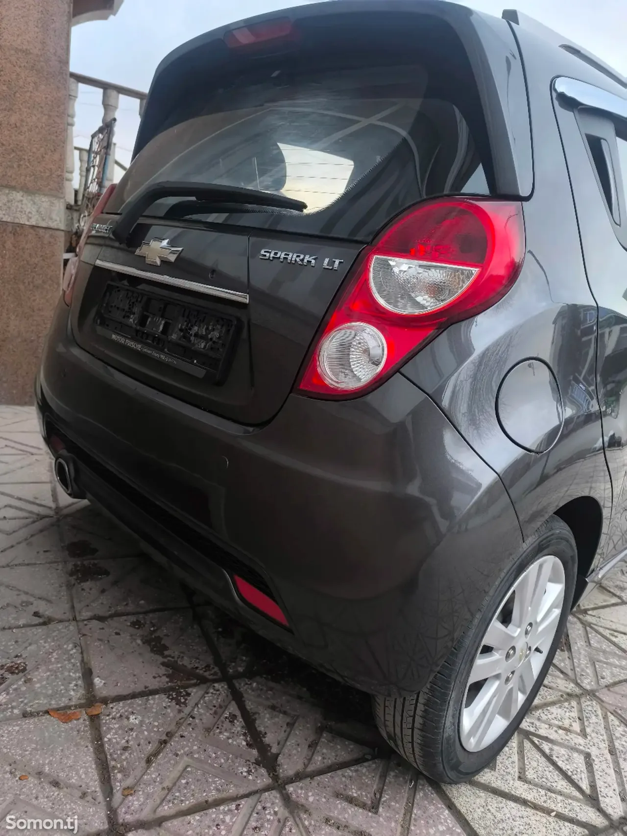 Chevrolet Spark 2014 · 1.1 AT