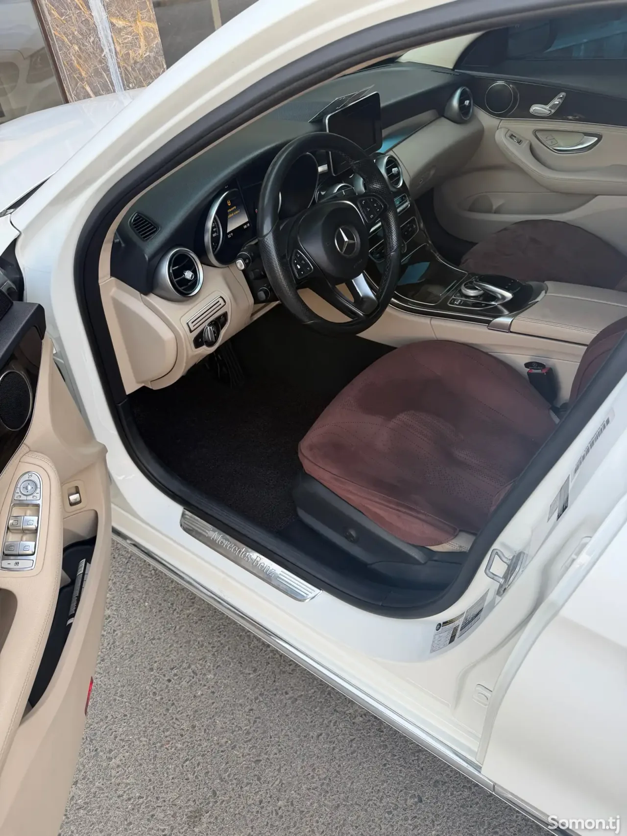 Mercedes-Benz C class 2015 · 2.0 AT