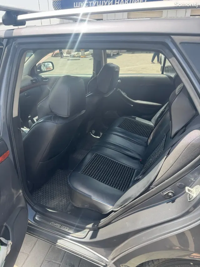Toyota Avensis 2006 · 1.8 MT