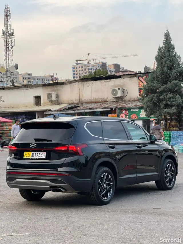 Hyundai Santa Fe 2021 · 2.5 AT