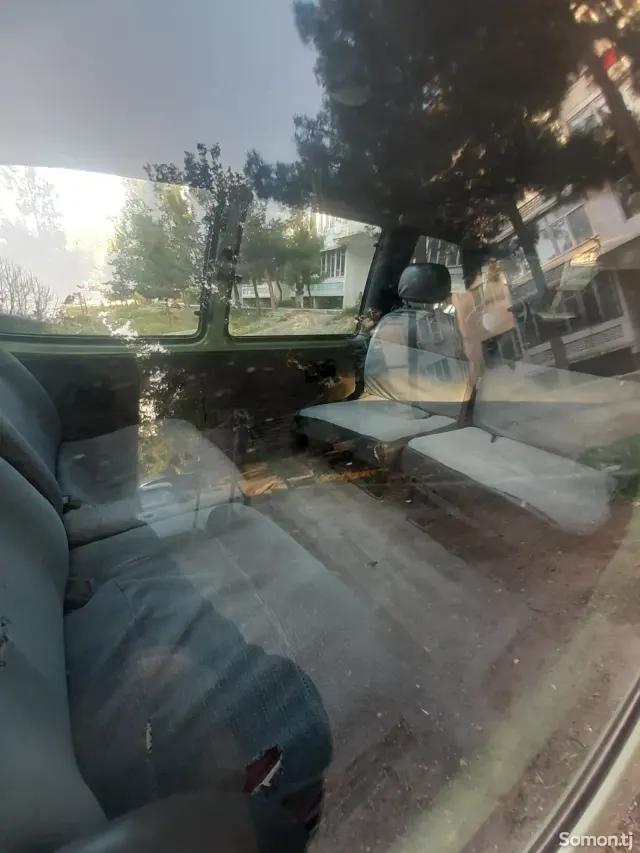 Nissan Serena 1997 · 1.5 MT