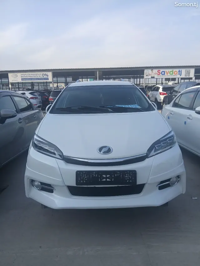 Toyota Wish 2014 · 2.0 AT