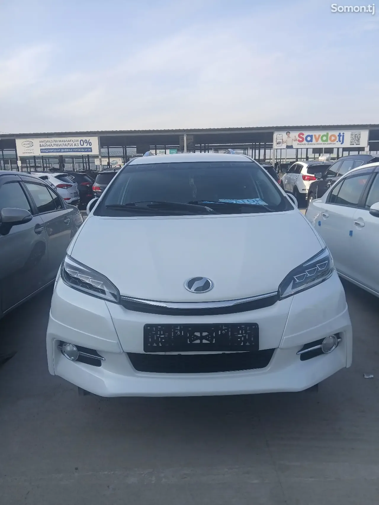 Toyota Wish 2014 · 2.0 AT