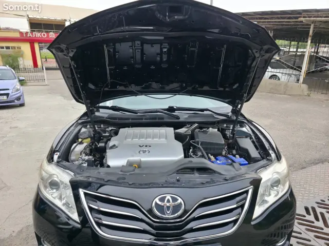 Toyota Camry 2010 · 3.5 AT