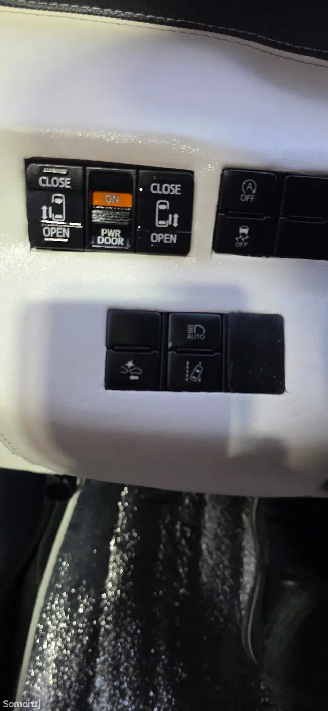 Toyota Sienta 2016 · 1.5 CVT