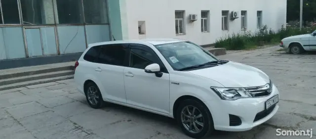 Toyota Fielder 2014 · 1.5 AT