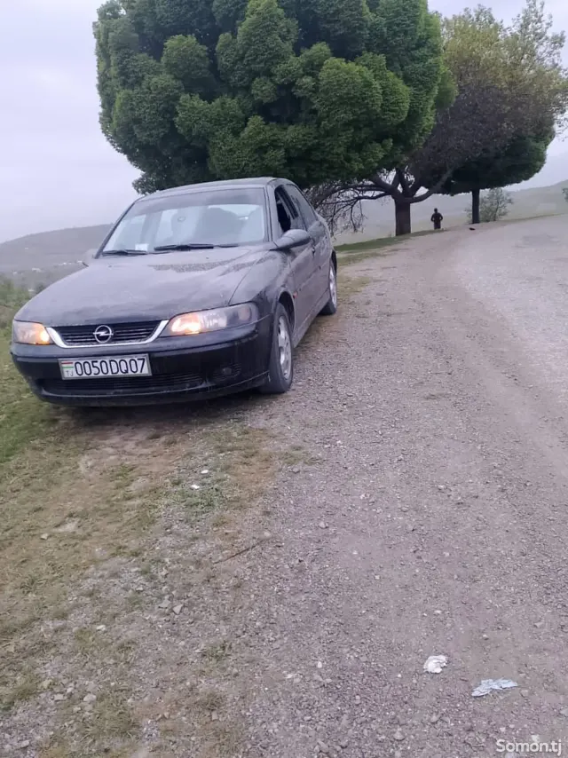 Opel Vectra B 1999 · 1.8 MT