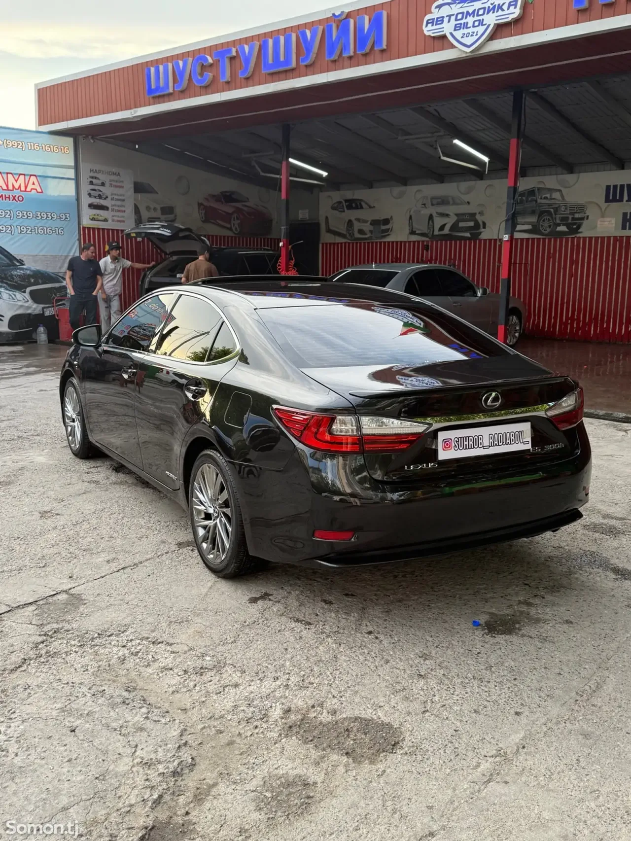 Lexus ES series 2017 · 3.0 AT