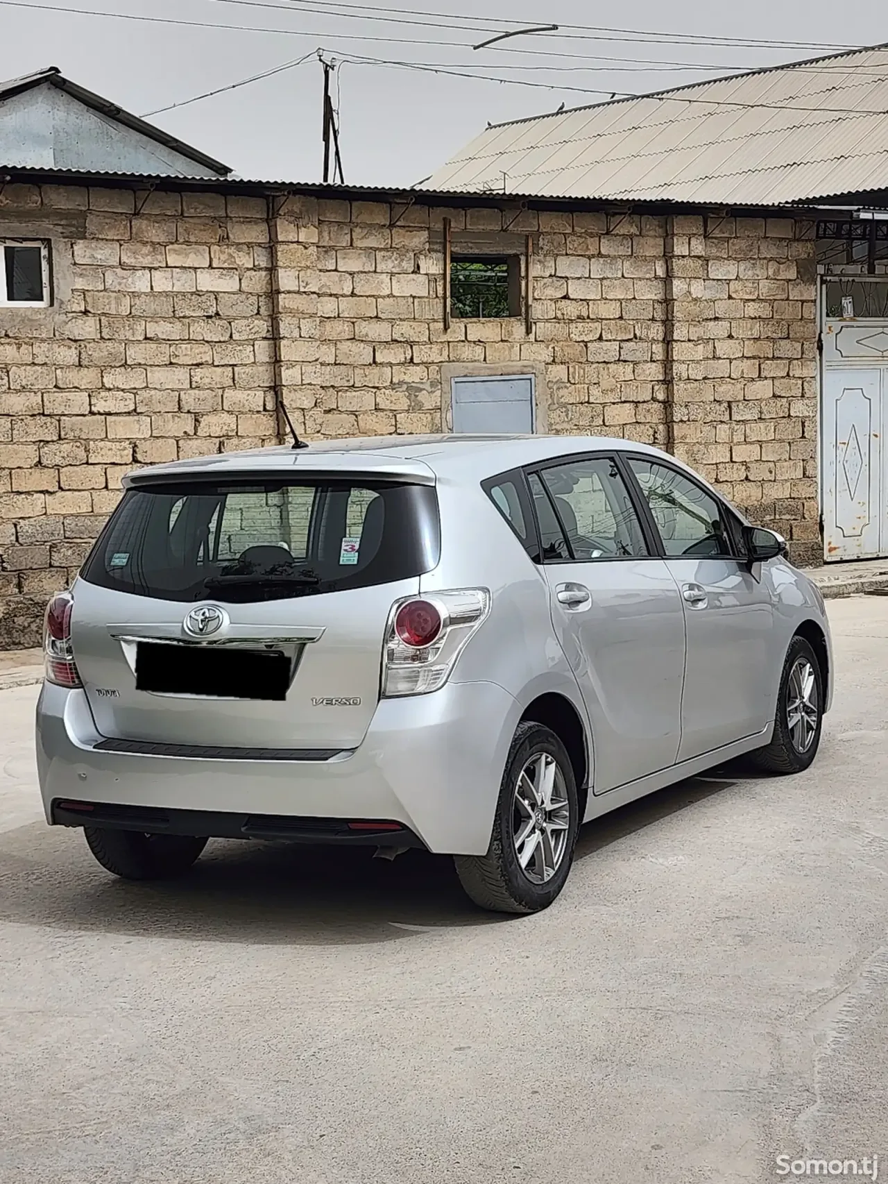 Toyota Corolla Verso 2015 · 1.6 MT