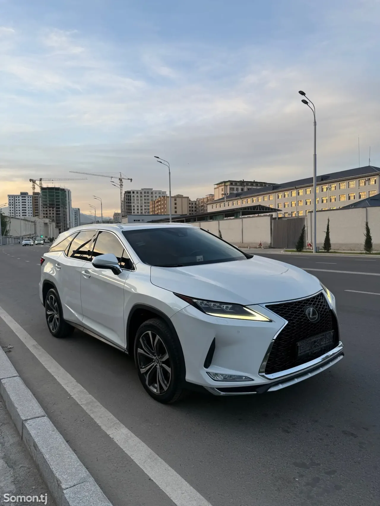 Lexus RX series 2018 · 3.5 AT