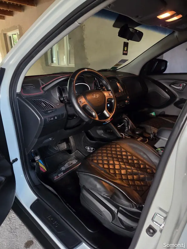 Hyundai ix35 2015 · 2.4 AT