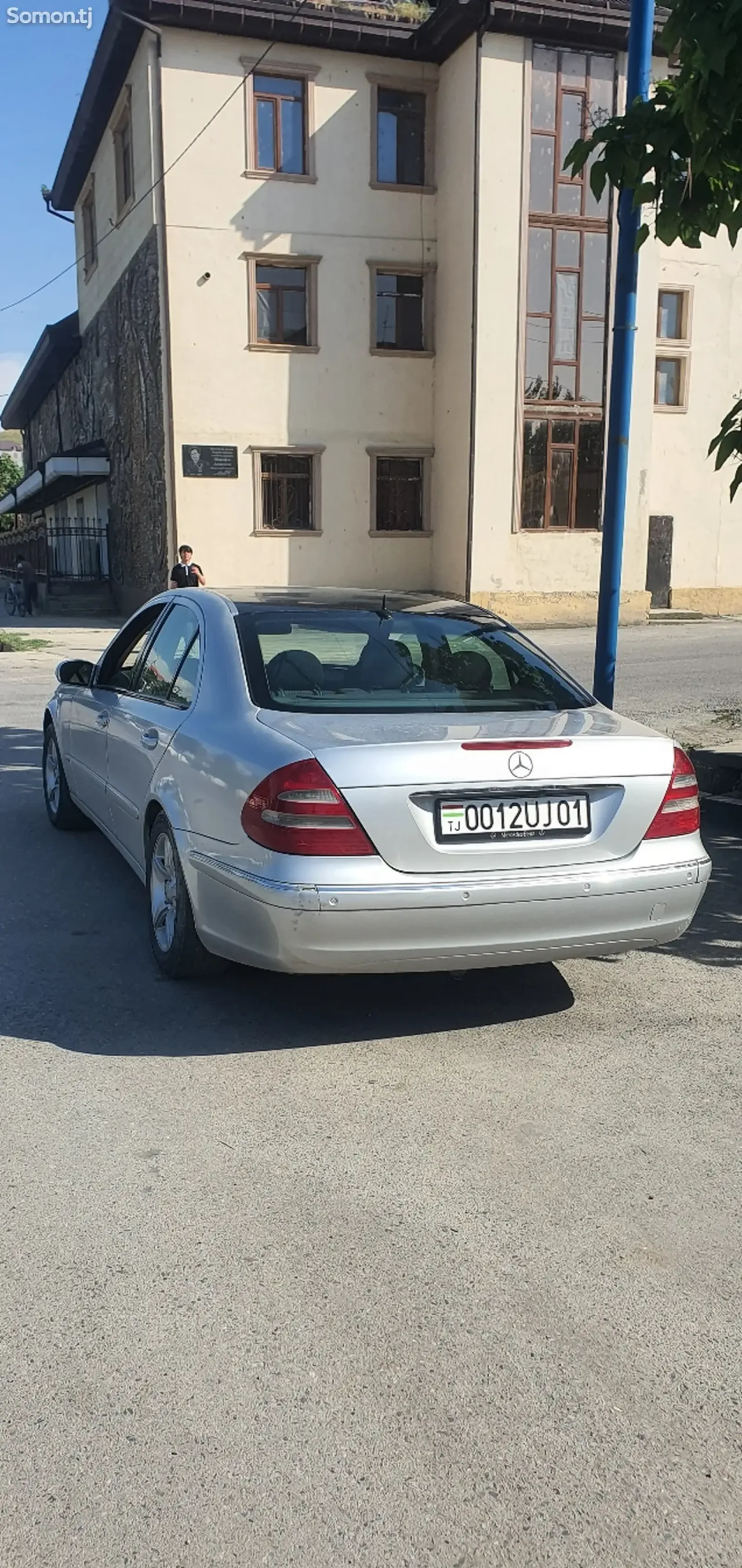 Mercedes-Benz E class 2004 · 2.4 AT