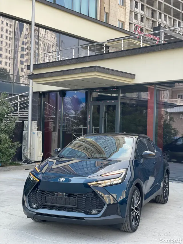 Toyota C-HR 2024 · 2.0 AT