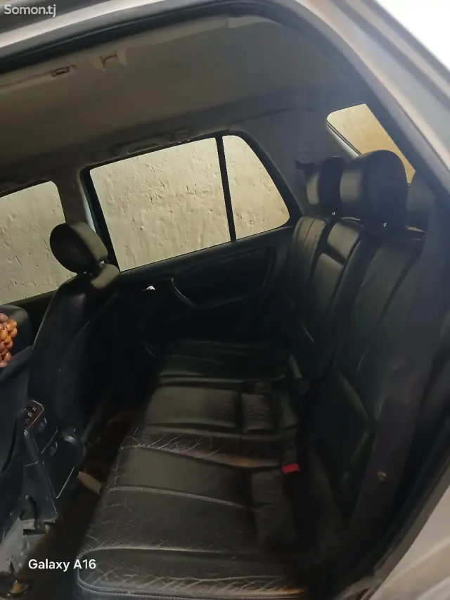 Mercedes-Benz ML class 2001 · 2.7 AT