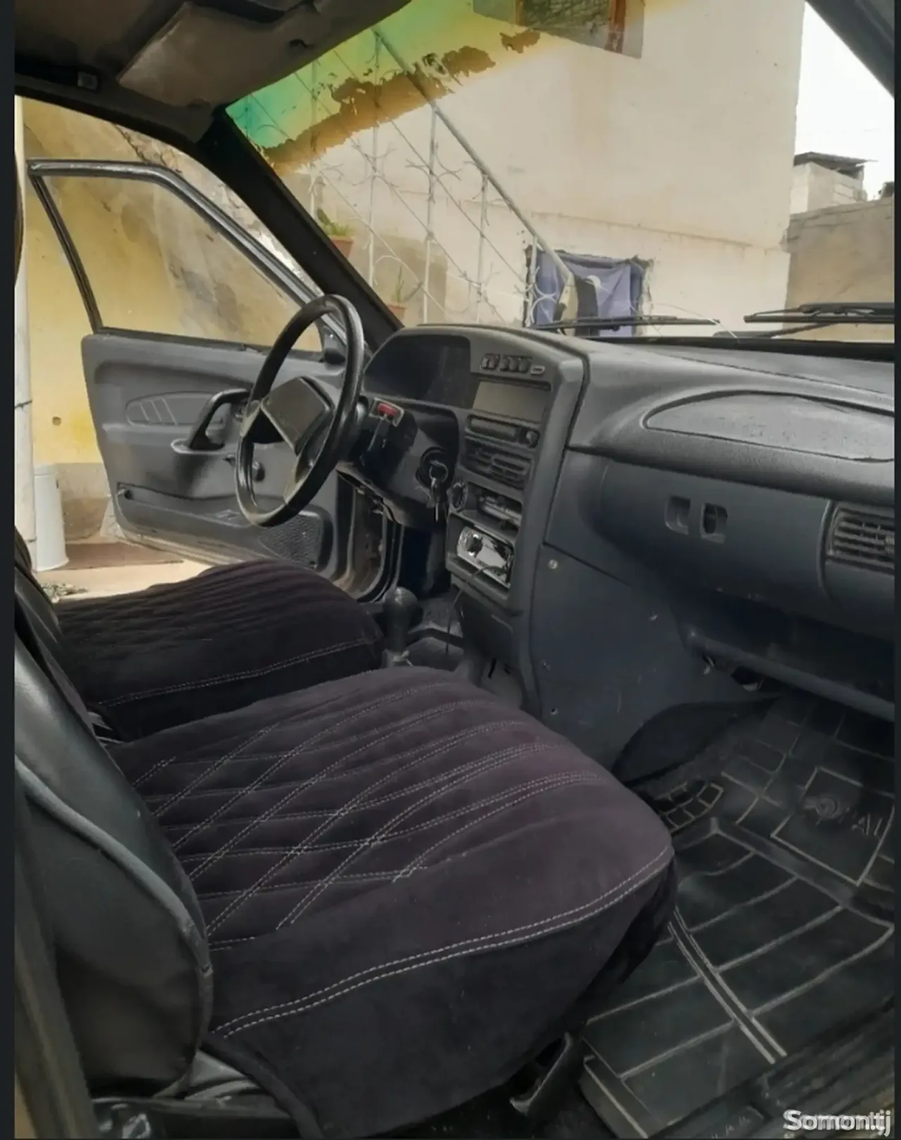 Lada (ВАЗ) 2115 2004 · 1.7 MT
