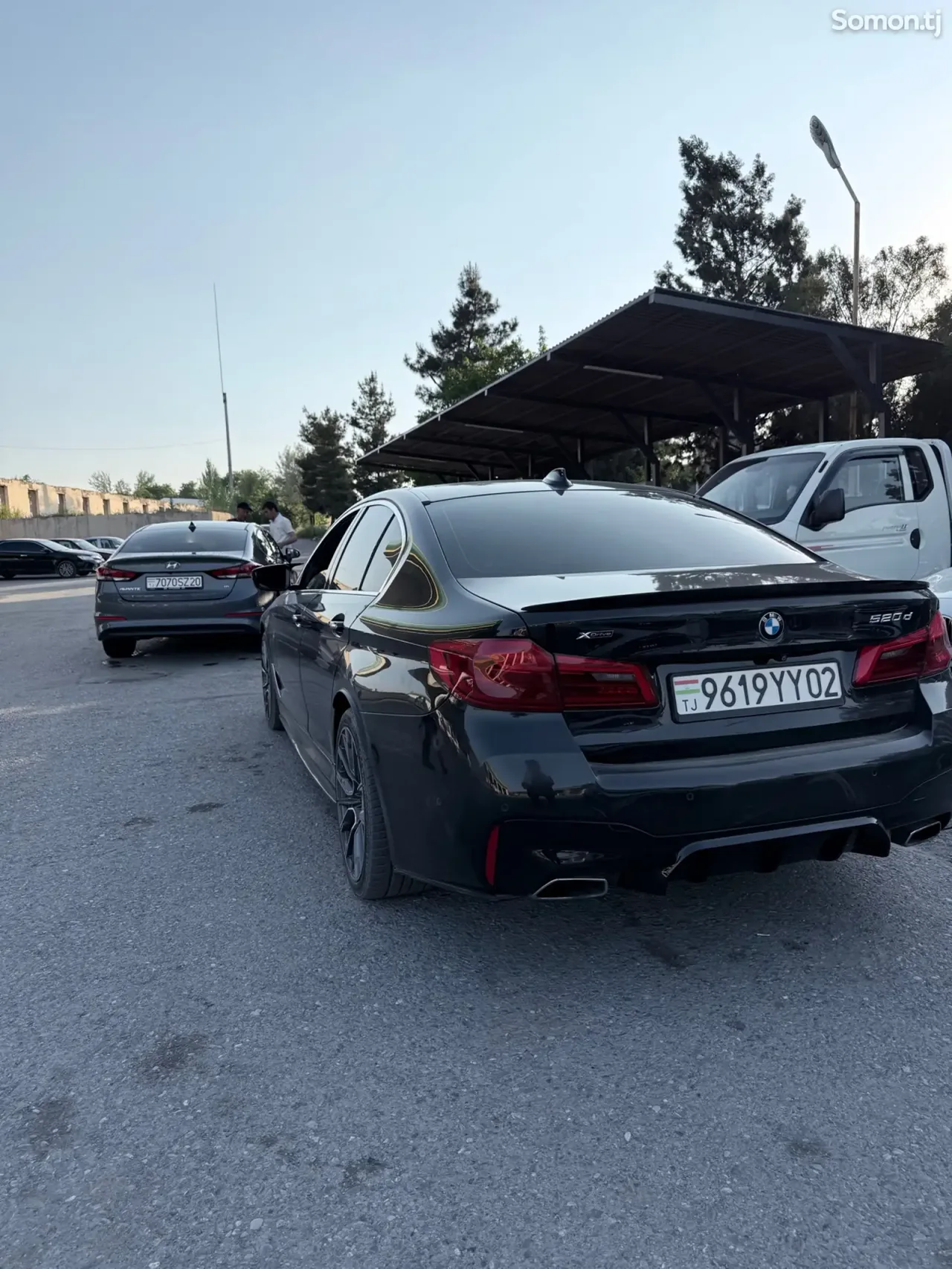 BMW 5 series 2018 · 2.0 AT