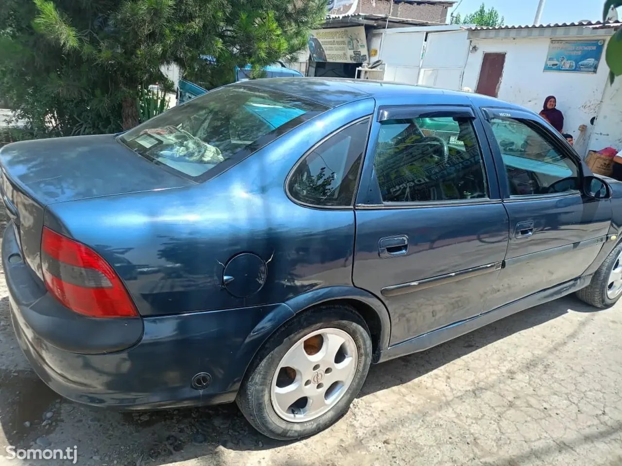 Opel Vectra B 1997 · 1.6 MT