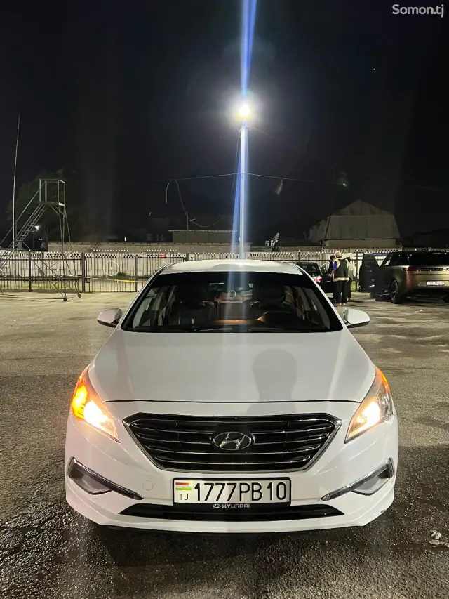 Hyundai Sonata 2017 · 2.4 AT