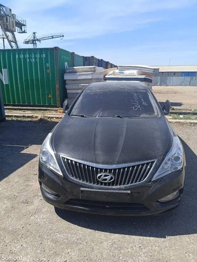 Hyundai Grandeur 2014 · 2.4 AT
