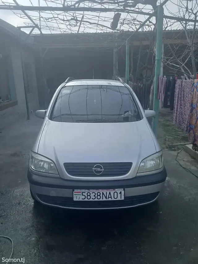 Opel Zafira 2000 · 1.8 MT