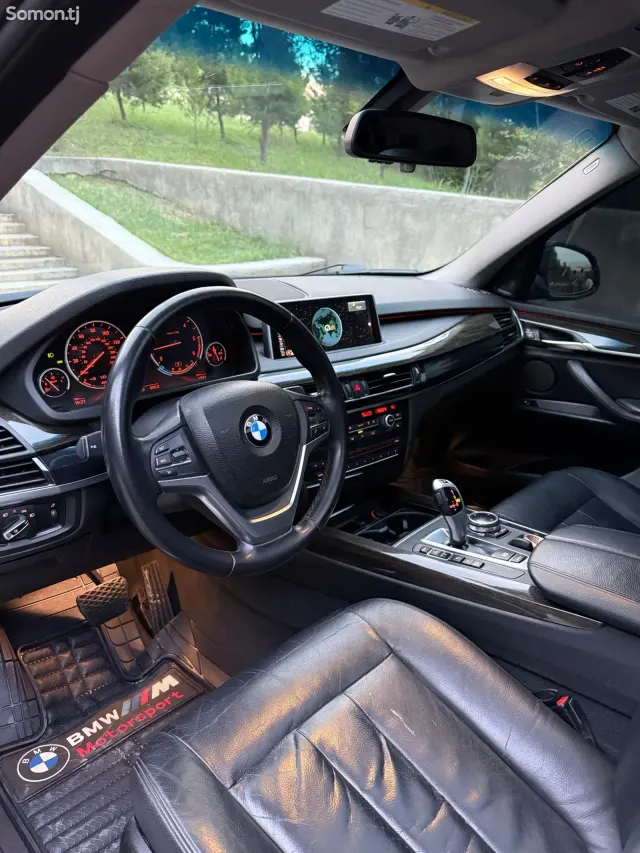 BMW X5 2015 · 3.5 AT