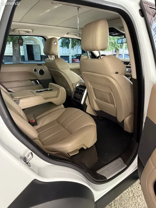 Land Rover Range Rover Sport 2016 · 3.0 AT