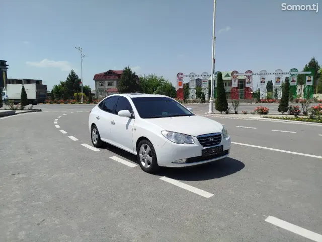 Hyundai Avante 2008 · 1.6 AT