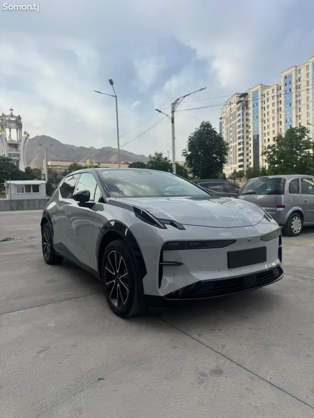 Zeekr X 2023 · AT