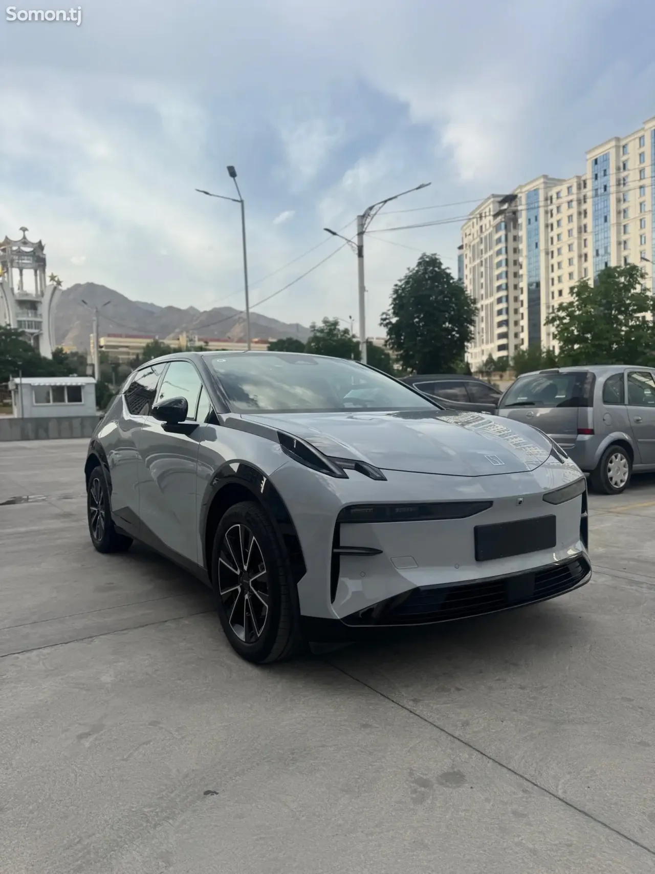 Zeekr X 2023 · AT