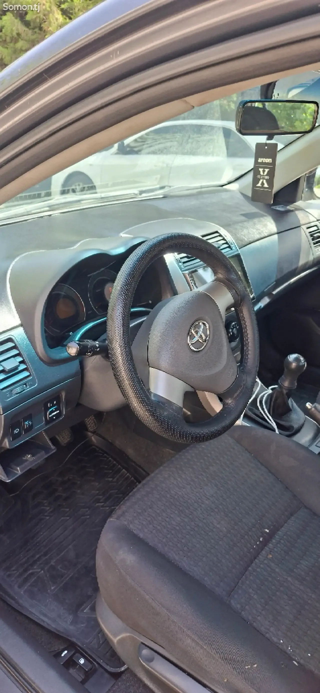 Toyota Corolla 2008 · 1.6 MT