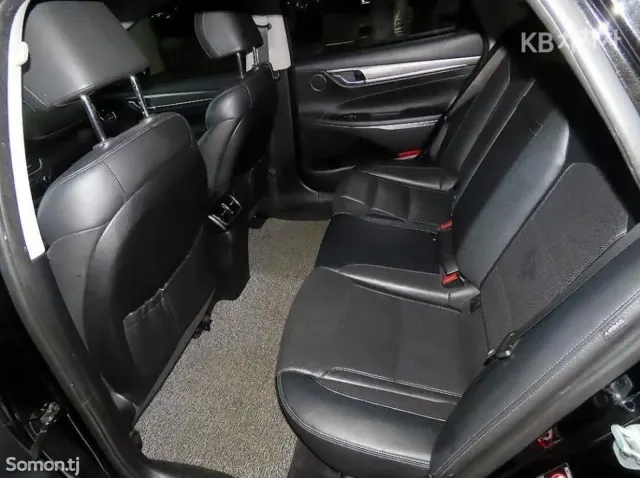 Hyundai Grandeur 2018 · 2.4 AT