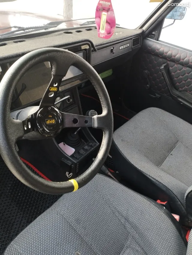 Lada (ВАЗ) 2107 2008 · 1.7 MT