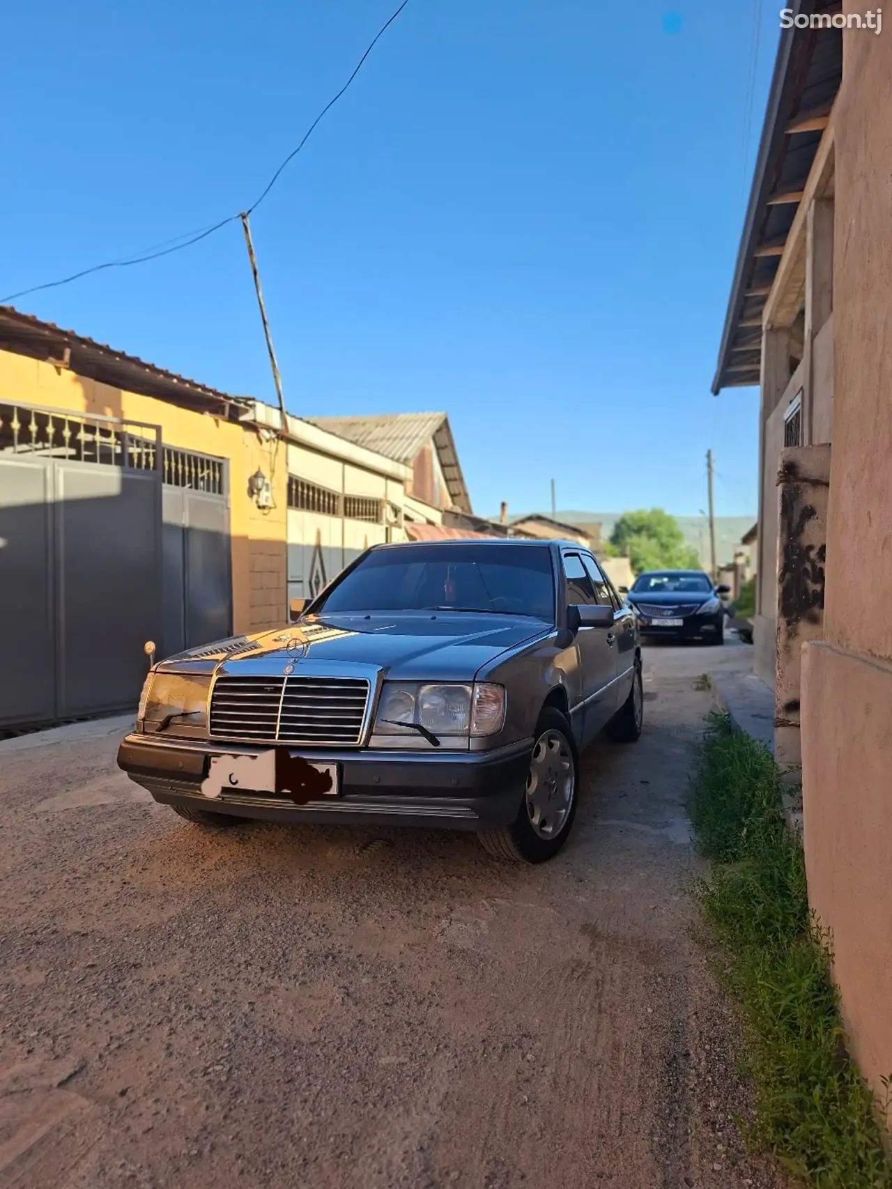 Mercedes-Benz W124 1994 · 2.0 MT