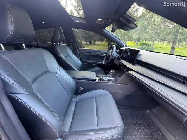 Toyota Camry 2025 · 2.5 AT