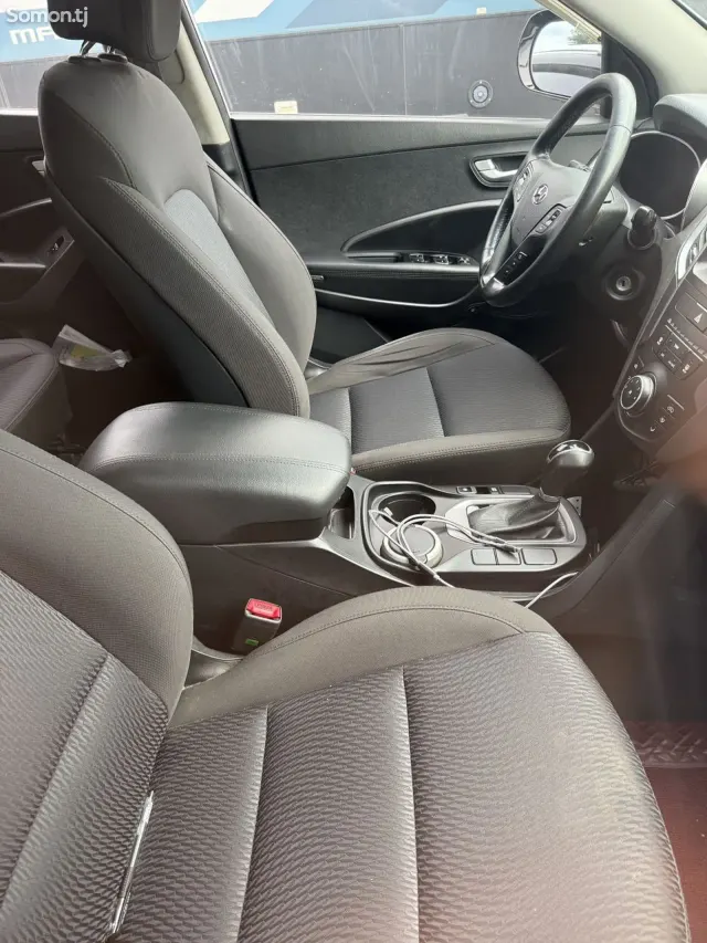 Hyundai Santa Fe 2015 · 2.0 AT