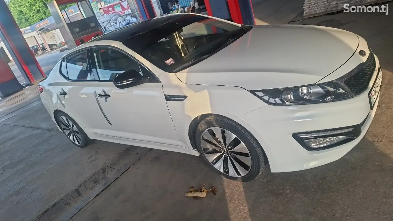 Kia K5 2013 · 2.0 AT