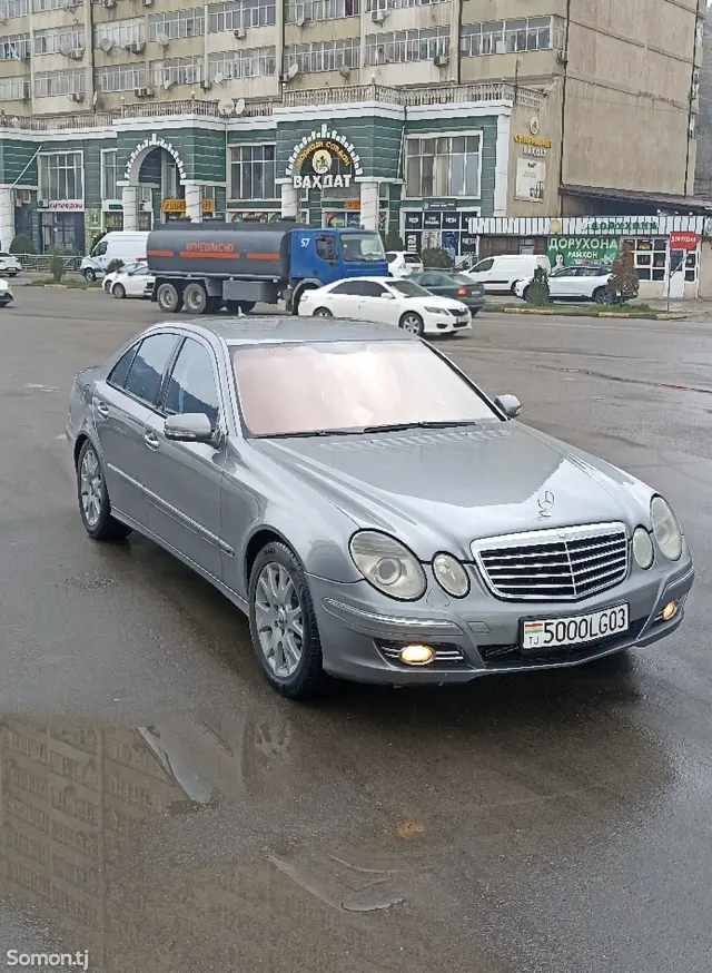 Mercedes-Benz E class 2008 · 3.5 AT